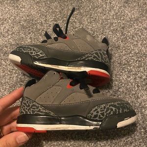 Jordan Son of Low Toddler Shoe. Size 7 c